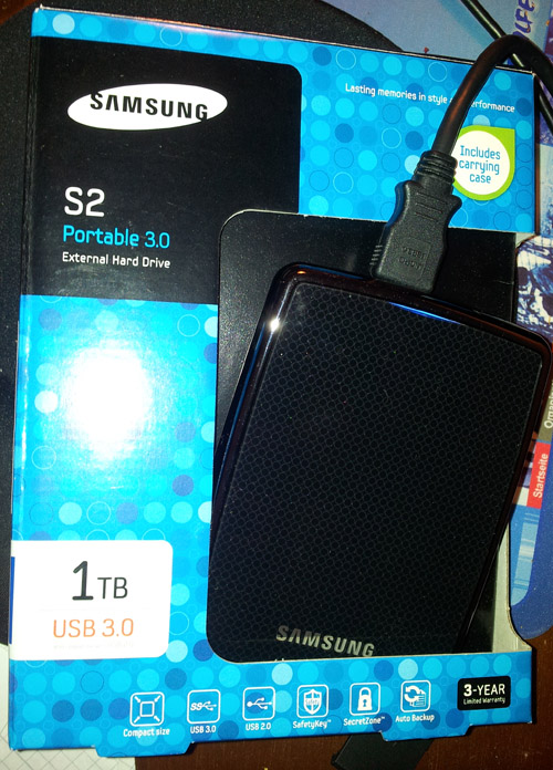 Samsung Externe Festplatte S2 Portable 1 TB und Verpackung